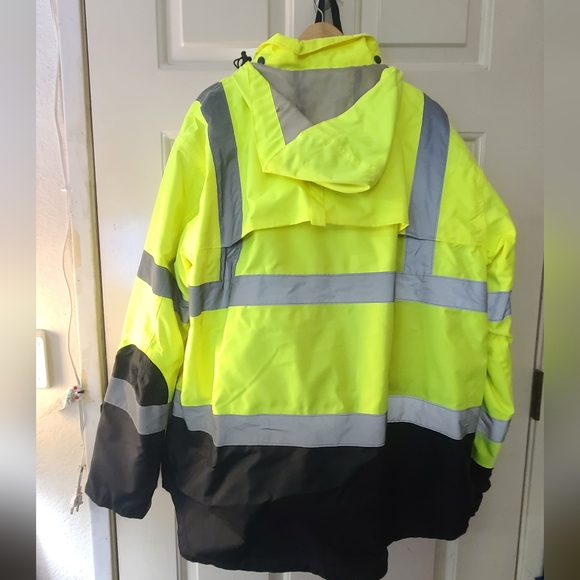RadWear work/safety jacket - Picture 3 of 9